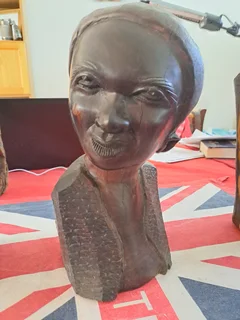 African art carved wooden heads