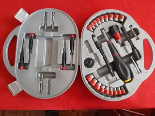 Socket and screwdriver set