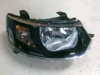 Mahindra KUV100 head lights