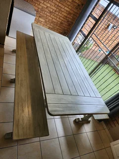 10-Seater Dining Room Table &#43; Benches