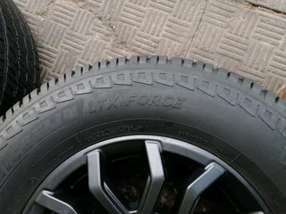 A set of 17&#34; mags and michelin tyres 285/65/17