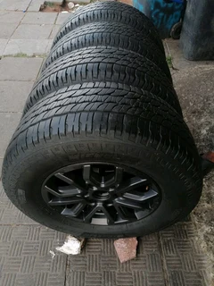 A set of 17&#34; mags and michelin tyres 285/65/17