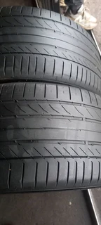 2x275/40/19 continental normal tyres in a very good condition