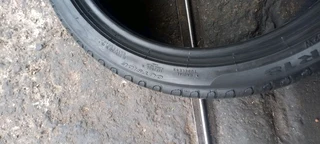 2x225/40/18 pirelli tyres in a very good condition with no damages