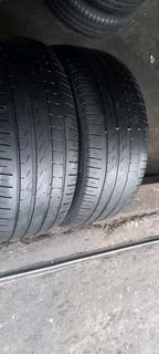 2x225/40/18 pirelli tyres in a very good condition with no damages