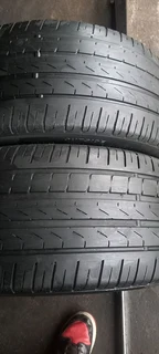 2x225/40/18 pirelli tyres in a very good condition with no damages