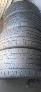 A set of 275/40/22 continental tyres in a very good condition and fit on a range