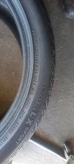 A set of 275/40/22 continental tyres in a very good condition and fit on a range