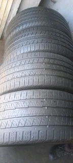 A set of 275/40/22 continental tyres in a very good condition and fit on a range