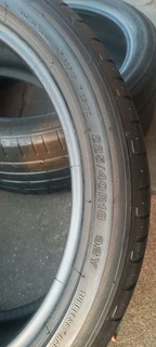 2x225/40/18 normal tyres in a very good conditionwith no damages
