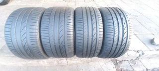A set of 20" x5 and x6 bmw runflat bridgestone tyres 315/35/20 rear and 275/40/20 front