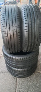 A set of 245/35/20 and 275/30/20 brand new pirelli runflat tyres