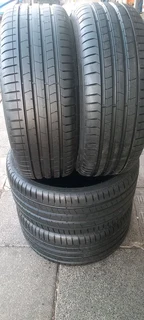 A set of 245/35/20 and 275/30/20 brand new pirelli runflat tyres
