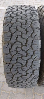 A set of 265/75/16 like new tyres bfgoodrich ko2