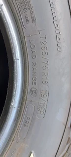 A set of 265/75/16 like new tyres bfgoodrich ko2