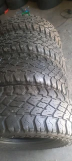 A set of 285/70/17 cooper descoverer st maxx