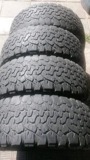 A set of 265/60/18 bfgoodrich ko2 tyres in a very good condition