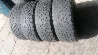 A set of 265/60/18 bfgoodrich ko2 tyres in a very good condition