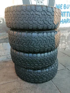 A set of bfgoodrich tyres 265/70/17 in a very good condition