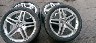 A set of 21" mags and tyres for Mercedes ML350
