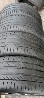 A set of 22" Range Rover sport mags and continental tyres