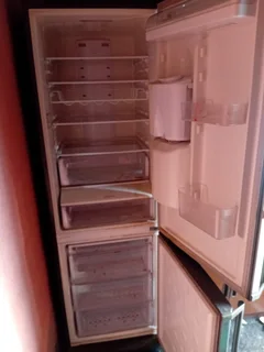 SAMSUNG FRIDGE
