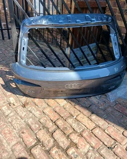 Q5 Audi Tailgate available
