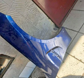 BMW M4 fender available