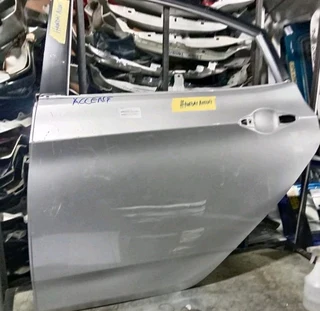 Hyundai accent doors available