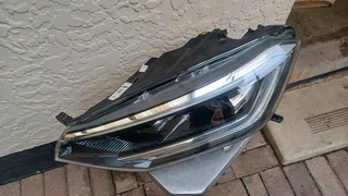 Vw Tiago headlight available