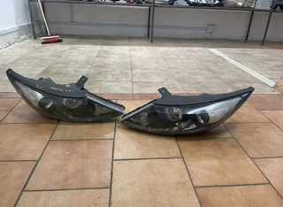 Kia sportage headlights