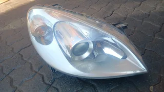 Mercedes Benz B class headlights