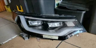 Discover 5 headlights available