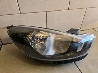 Hyundai headlights available