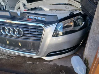 A3 audi 2012 fron bumper complete and headlights