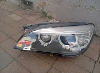 Bmw X1 headlights available