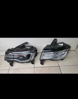Jeep Cherokee headlights available