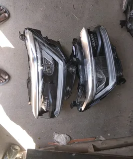 Amarok headlights available
