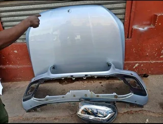 X bakkie Bonnet headlights grill available