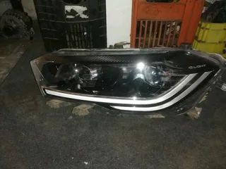 Vw polo 9 Headlights available