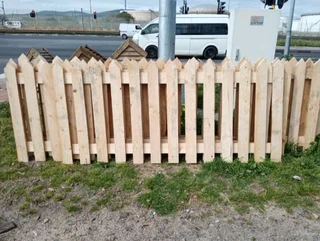 Picket fencing
