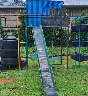 Jungle gym