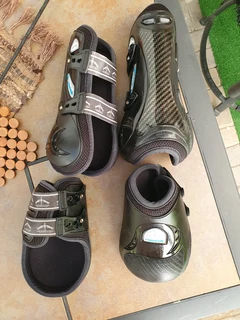 Veredus carbon gel vento tendon horse boots