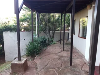 Flatlet to let, 1bd, walking distance to Seadoone mall, rent 4000, 1 mnth dep, Avail 1Dec 0737009454