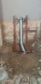 TILER PLUMBER PAINTER0825000632