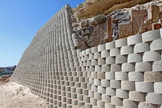 TILER PLUMBER PAINTER0825000632