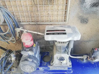 200l Mac Afric compressor and power tools forsale