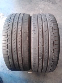 2x Continental runflats 235/50/19 tyres