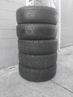5x 30/10.5R15 tyres in fair condition