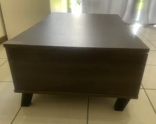 Table - Ad posted by Hazel